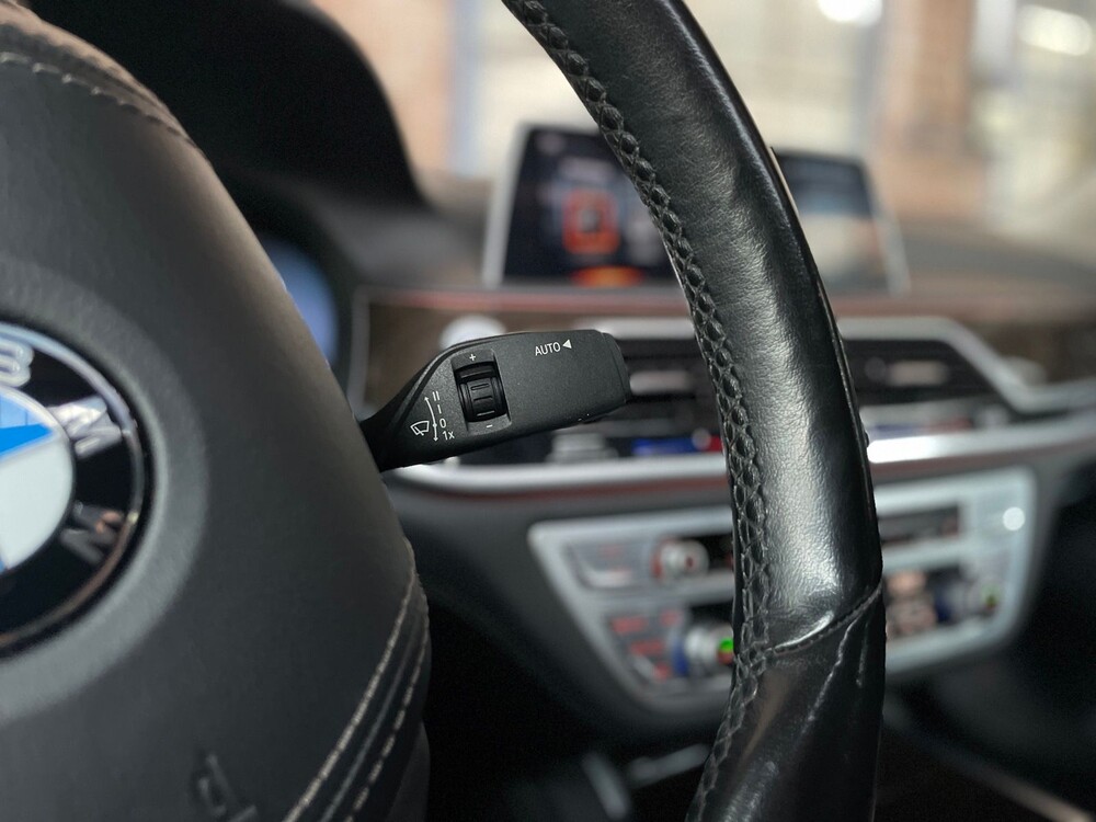 BMW 750Li High Executive 449pk 2016 7-serie, PL-586-X