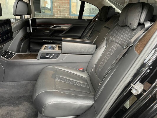 BMW 750Li High Executive 449PS 2016 7er, PL-586-X