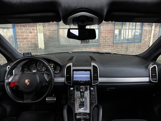 Porsche Cayenne Turbo 4.8 V8 500PS 2013