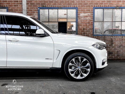 BMW X5 xDrive50i 7-Persoons 449pk 2014