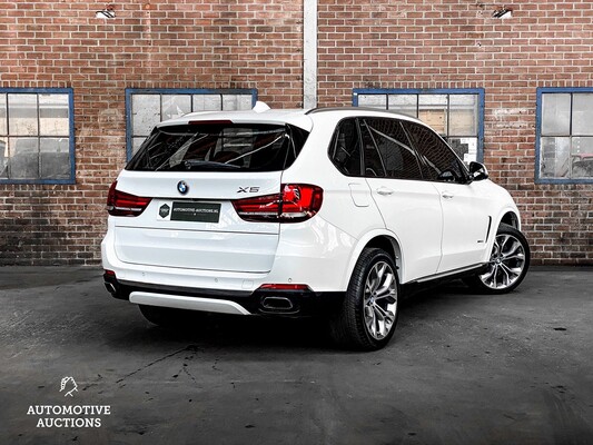 BMW X5 xDrive50i 7-seater 449hp 2014