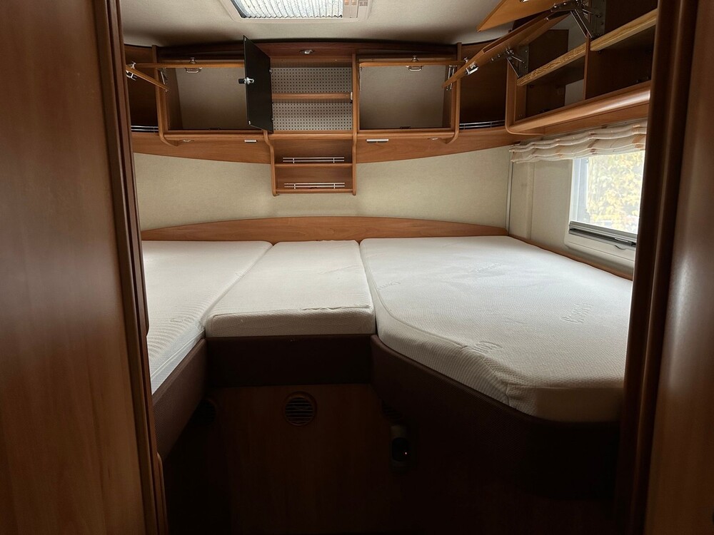 Iveco Concorde Carver 771L Kampeerwagen 177pk 2009
