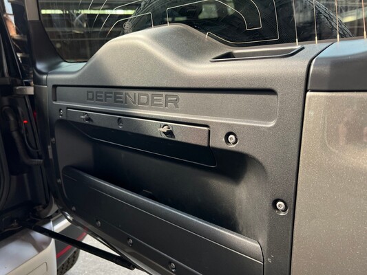 Land Rover Defender 3.0 D250 90 X-Dynamic SE 249PS 2021, L-453-GX