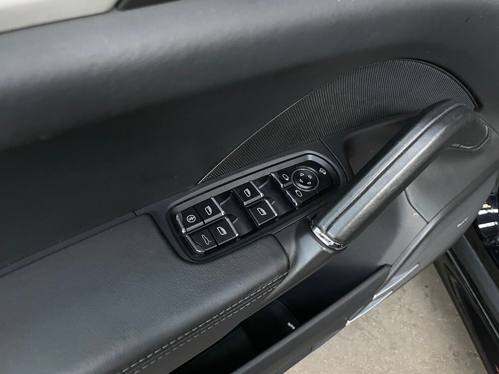 Porsche Cayenne Turbo 4.8 V8 500PS 2012