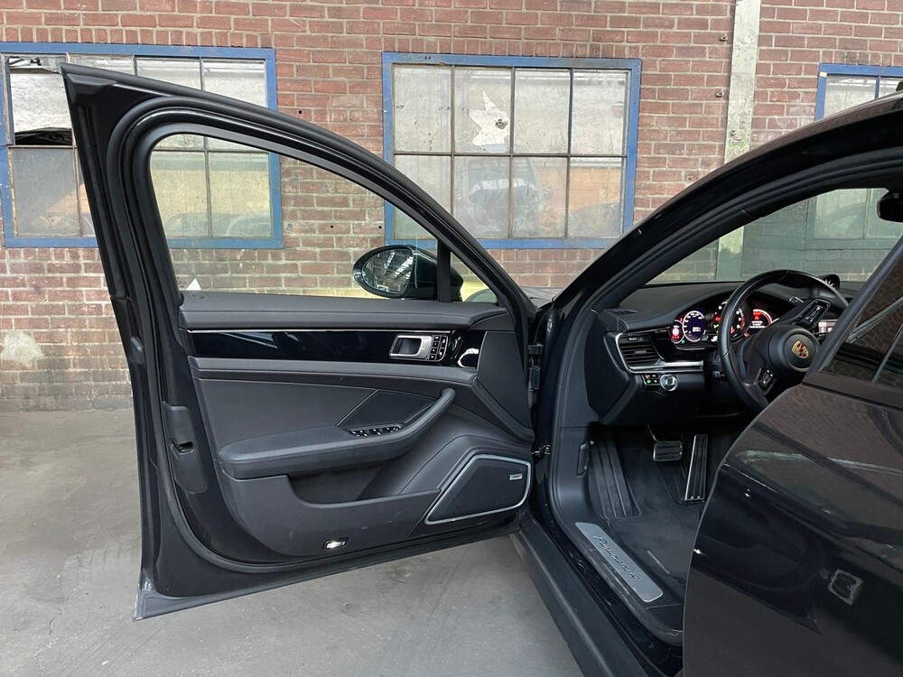 Porsche Panamera Sport Turismo 4 E-Hybrid Sport-Chrono 2.9 V6 -FACELIFT- Platinum Edition 462PS 2021, N-329-PS