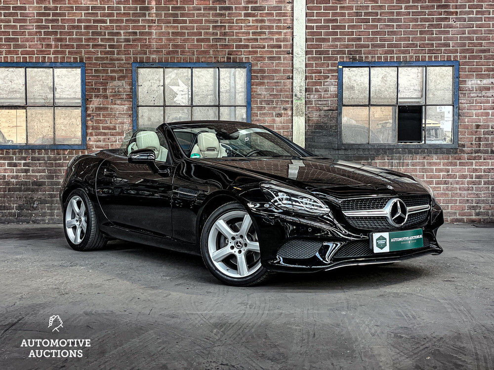 Mercedes-Benz SLC200 RedArt Edition 184PS 2017 Cabriolet SLC-Klasse, S-472-HT