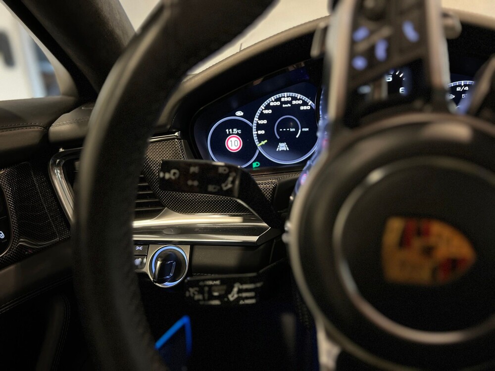 Porsche Panamera Sport Turismo Turbo S E-Hybrid 4.0 V8 680hp 2018 -Orig. NL-, RP-882-P