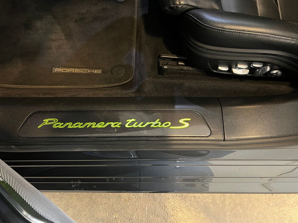 Porsche Panamera Sport Turismo Turbo S E-Hybrid 4.0 V8 680hp 2018 -Orig. NL-, RP-882-P