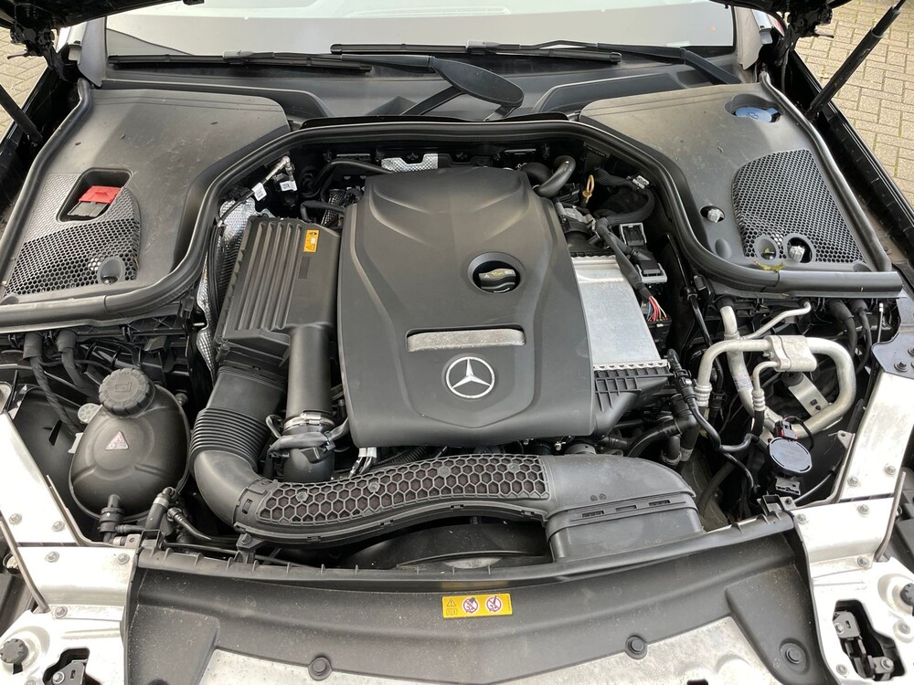 Mercedes-Benz E200 Premium Plus 184hp 2017 E-class, R-862-JR