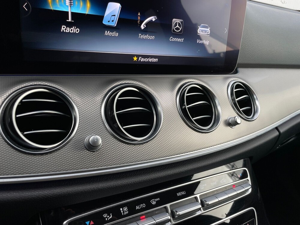 Mercedes-Benz E200 Premium Plus 184hp 2017 E-class, R-862-JR