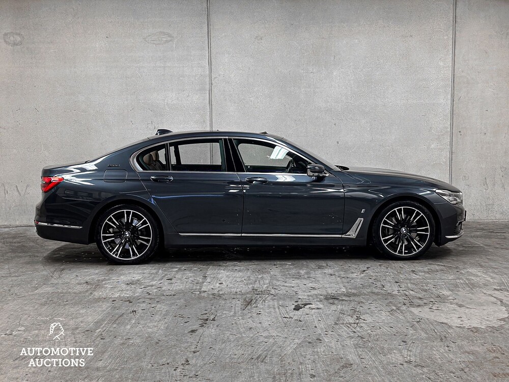 BMW 740e iPerformance High Executive G11 258hp 2017 7 Series, K-894-RG