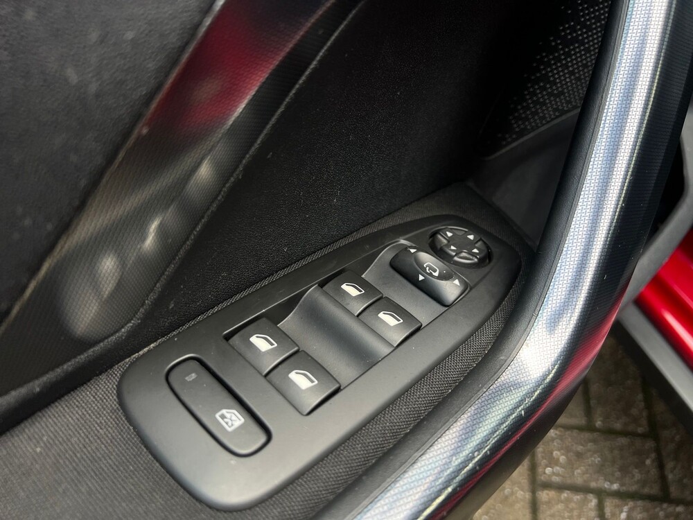 Peugeot 2008 GT-line 1.2 PureTech 131hp 2016, X-887-HF