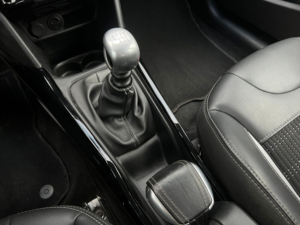 Peugeot 2008 GT-line 1.2 PureTech 131hp 2016, X-887-HF