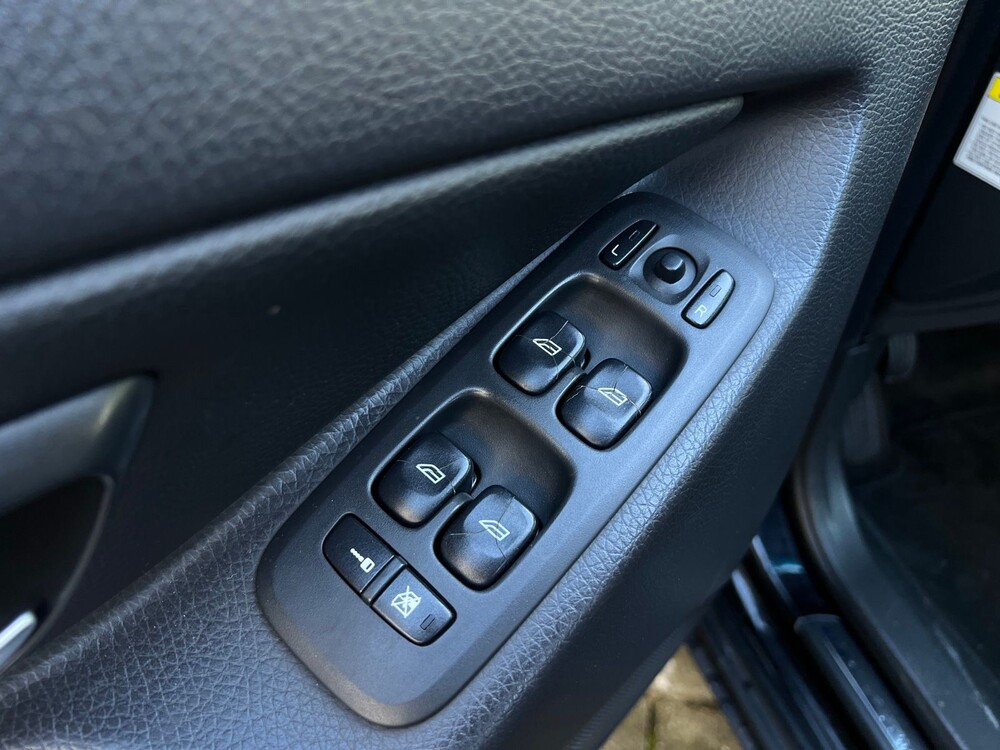 Volvo XC90 4.4 V8 Executive 315hp 2005, X-252-GV -Youngtimer-