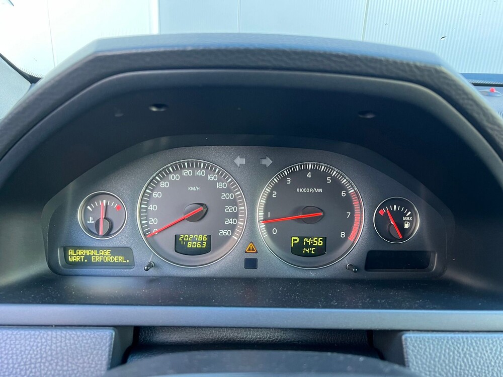 Volvo XC90 4.4 V8 Executive 315hp 2005, X-252-GV -Youngtimer-