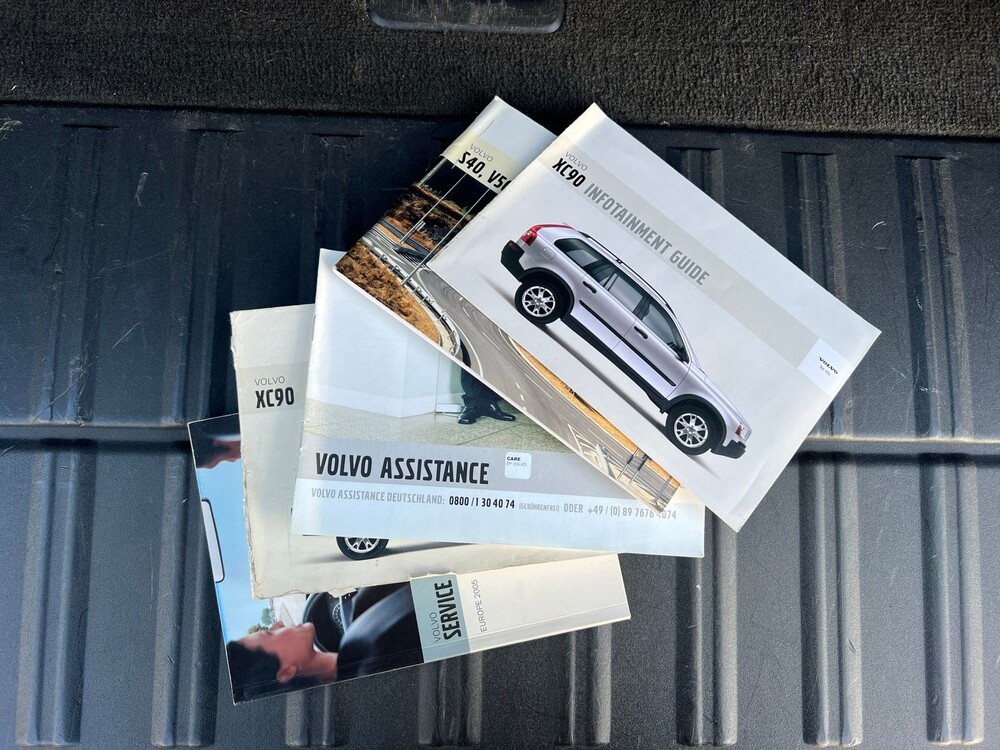 Volvo XC90 4.4 V8 Executive 315hp 2005, X-252-GV -Youngtimer-