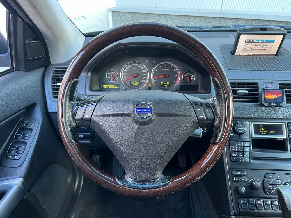 Volvo XC90 4.4 V8 Executive 315hp 2005, X-252-GV -Youngtimer-