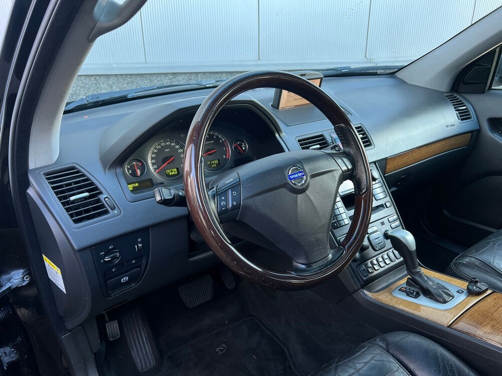 Volvo XC90 4.4 V8 Executive 315hp 2005, X-252-GV -Youngtimer-