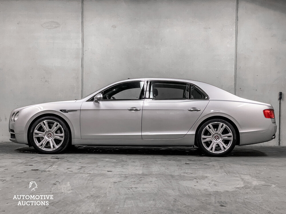 Bentley Flying Spur 4.0 V8 507pk 2015 -Orig. NL-, 5-ZHF-06