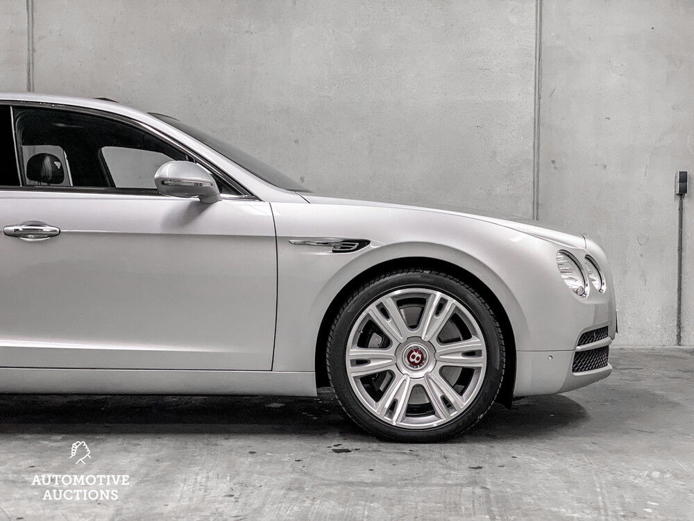 Bentley Flying Spur 4.0 V8 507pk 2015 -Orig. NL-, 5-ZHF-06