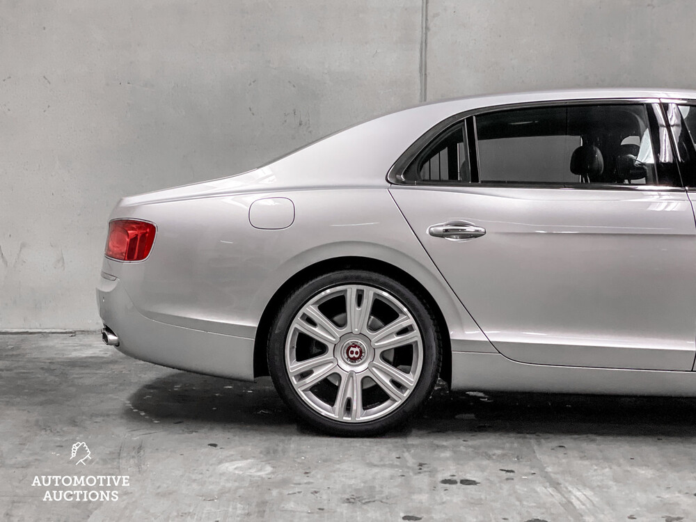 Bentley Flying Spur 4.0 V8 507pk 2015 -Orig. NL-, 5-ZHF-06