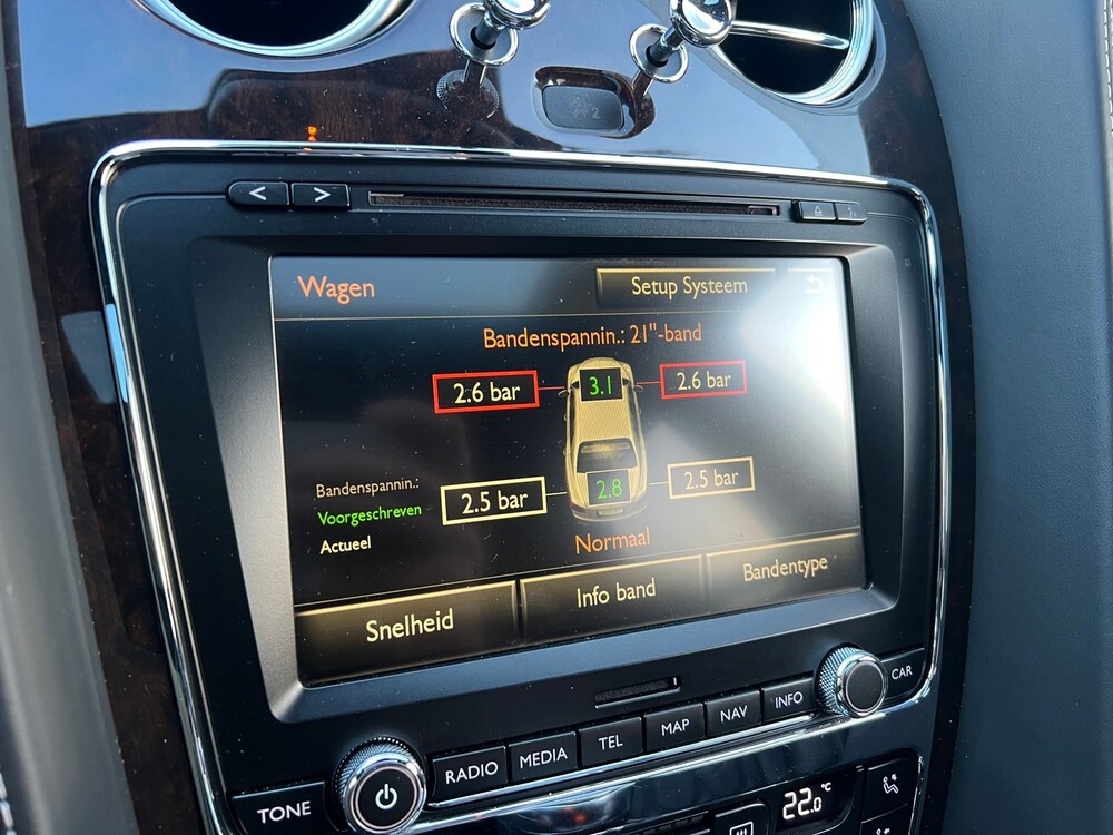 Bentley Flying Spur 4.0 V8 507pk 2015 -Orig. NL-, 5-ZHF-06