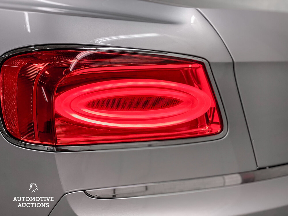 Bentley Flying Spur 4.0 V8 507pk 2015 -Orig. NL-, 5-ZHF-06