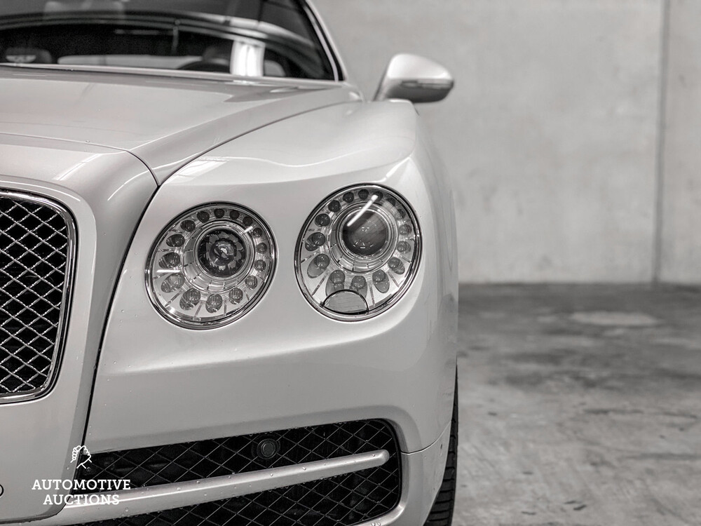 Bentley Flying Spur 4.0 V8 507pk 2015 -Orig. NL-, 5-ZHF-06