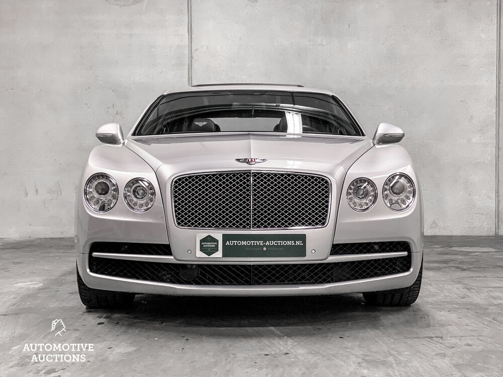 Bentley Flying Spur 4.0 V8 507pk 2015 -Orig. NL-, 5-ZHF-06