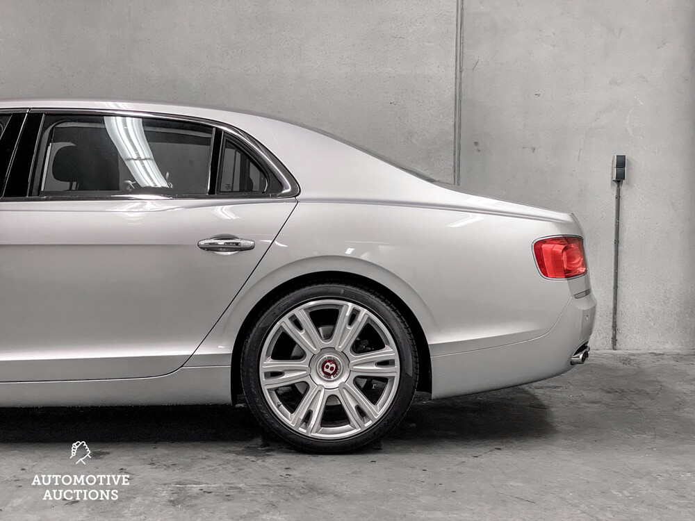 Bentley Flying Spur 4.0 V8 507pk 2015 -Orig. NL-, 5-ZHF-06