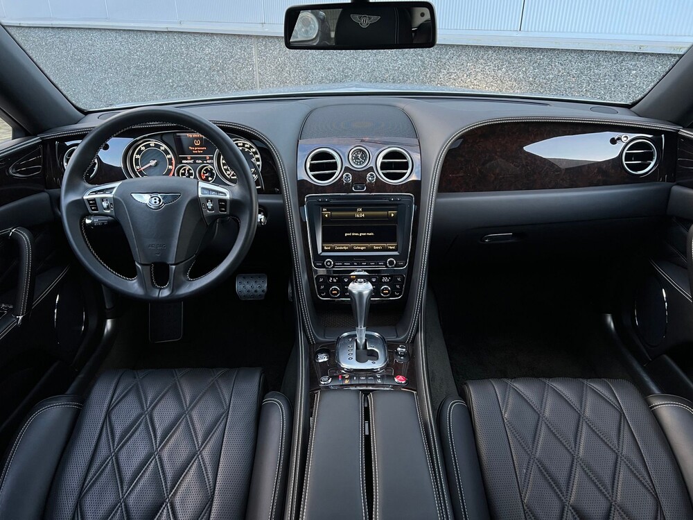 Bentley Flying Spur 4.0 V8 507pk 2015 -Orig. NL-, 5-ZHF-06