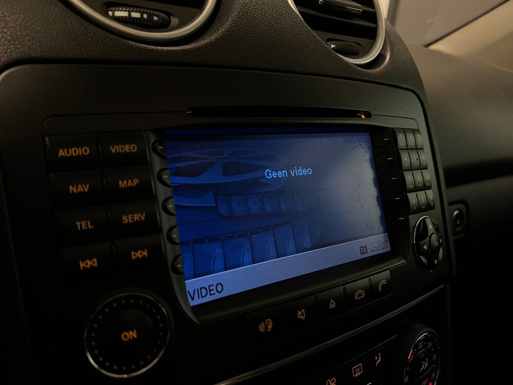 Mercedes-Benz ML63 AMG 6.2 V8 510hp 2006, R-677-XX -YOUNGTIMER-