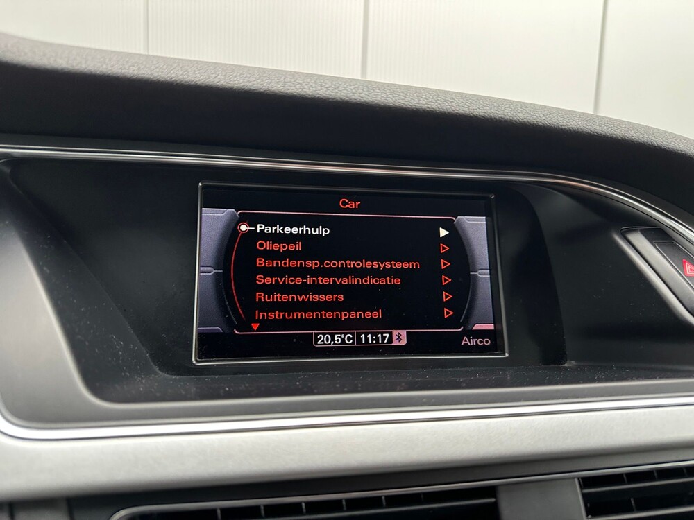 Audi A4 Avant 2.0 TDI Ultra Advance 136hp 2015 -Orig. NL-, HL-711-X