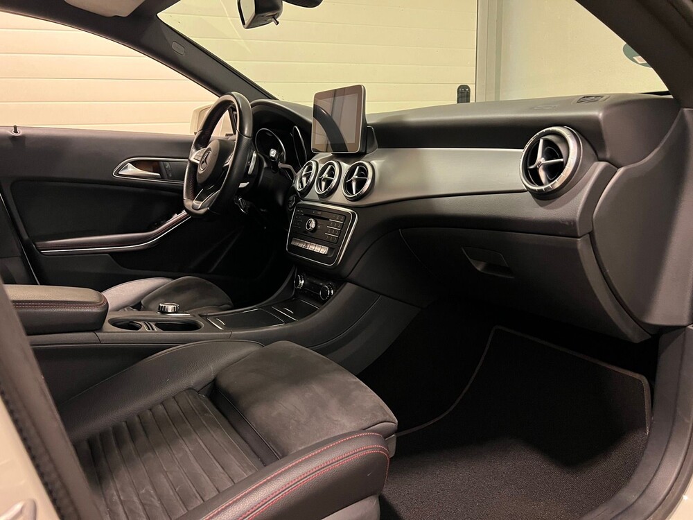 Mercedes-Benz CLA200 d AMG Shooting Brake Business Solution CLA Class