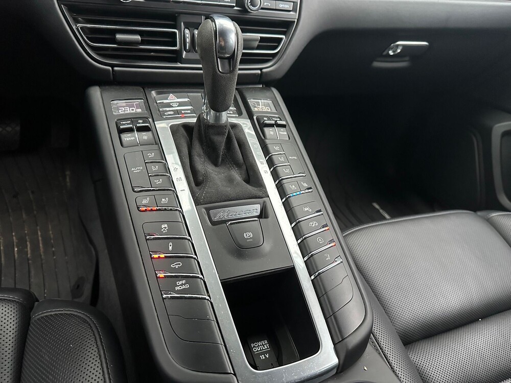 Porsche Macan S 3.0 V6 Sport-Chrono 354hp NEW-MODEL 2019, H-431-SR