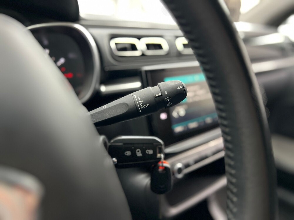 Citroen C3 1.2 PureTech S&S Shine 110hp 2018 -Orig. NL-, XB-639-D