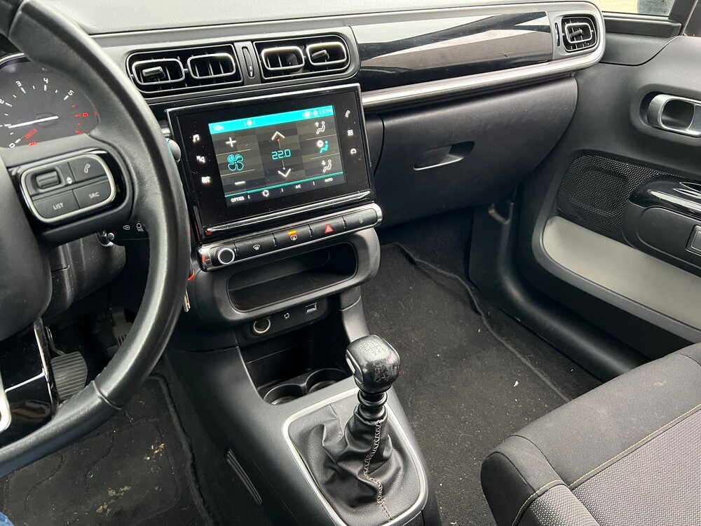 Citroen C3 1.2 PureTech S&S Shine 110hp 2018 -Orig. NL-, XB-639-D