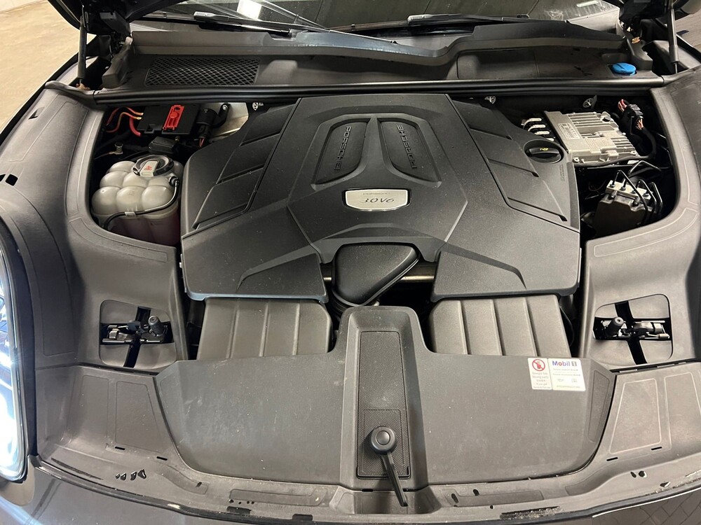 Porsche Cayenne 3.0 V6 Sport-Chrono 340hp 2018 new-model, RL-097-H