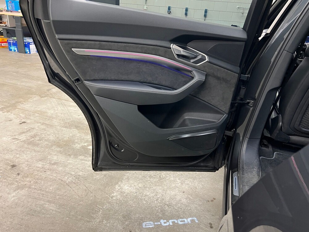 Audi E-Tron 55 Quattro Advanced Sport 2019 361hp, L-435-JR