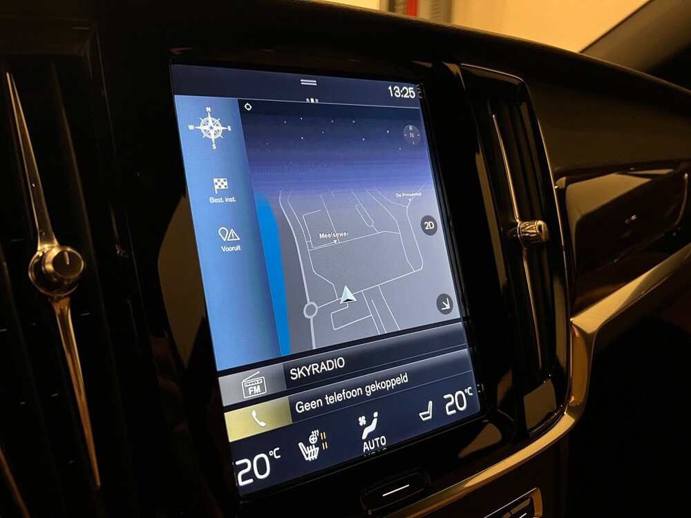 Volvo V90 2.0 D4 Momentum 190hp 2017 -Orig. NL-, NB-007-J