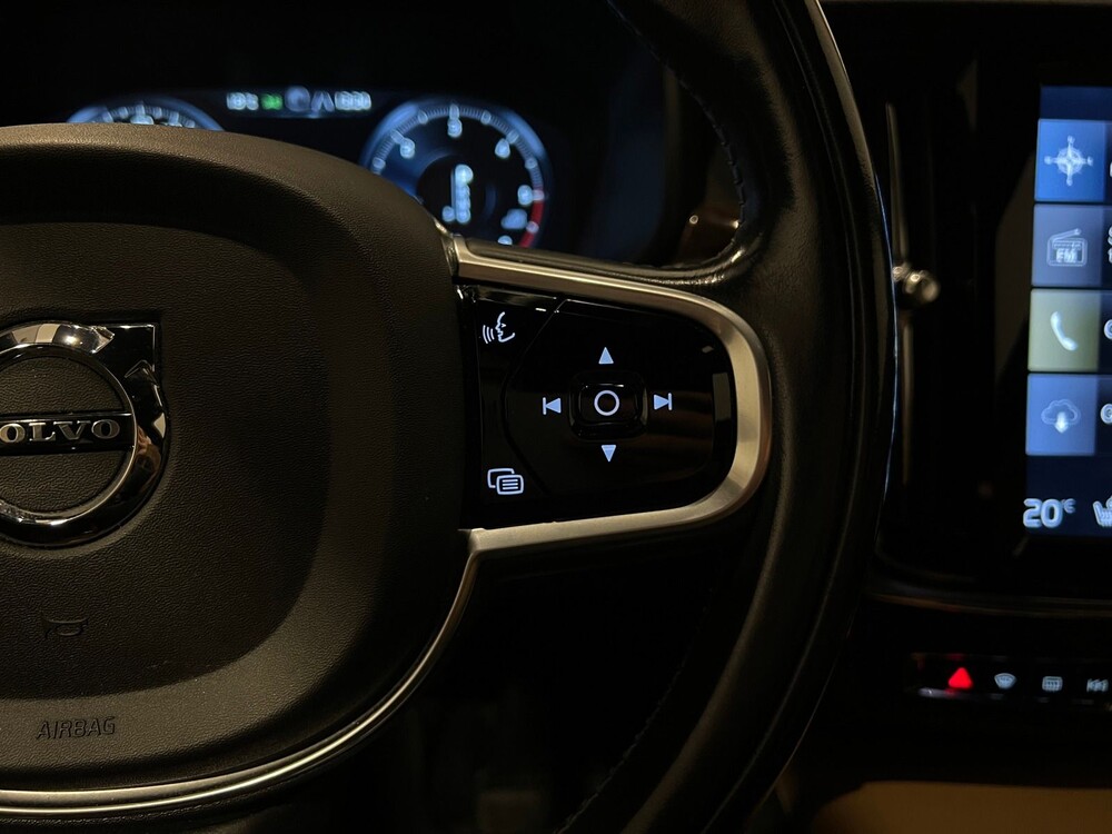 Volvo V90 2.0 D4 Momentum 190hp 2017 -Orig. NL-, NB-007-J