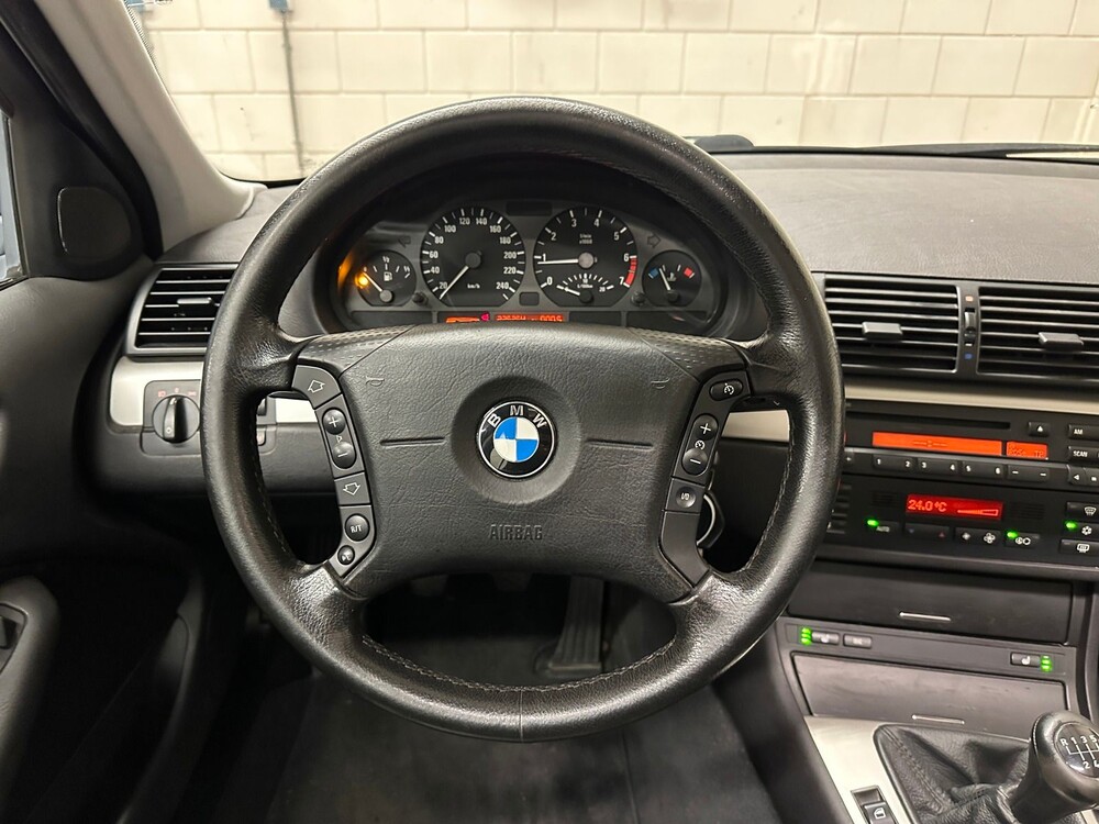 BMW 318i Special Executive 3-Series 143hp 2003, 84-TTS-6