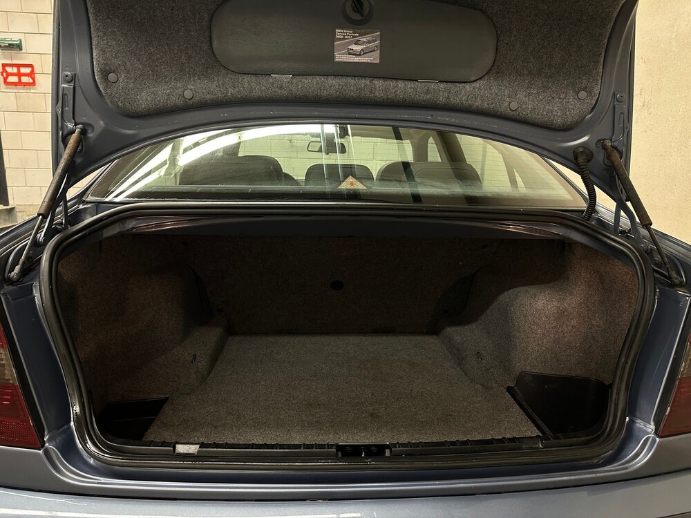 BMW 318i Special Executive 3-Series 143hp 2003, 84-TTS-6