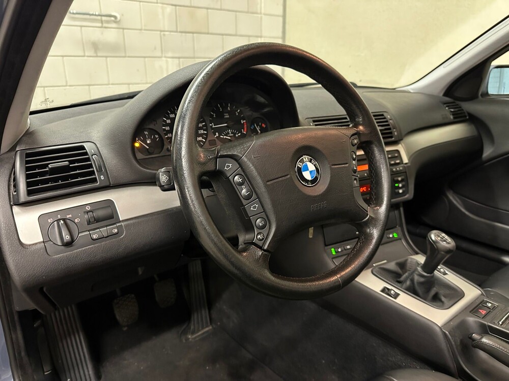 BMW 318i Special Executive 3-Series 143hp 2003, 84-TTS-6