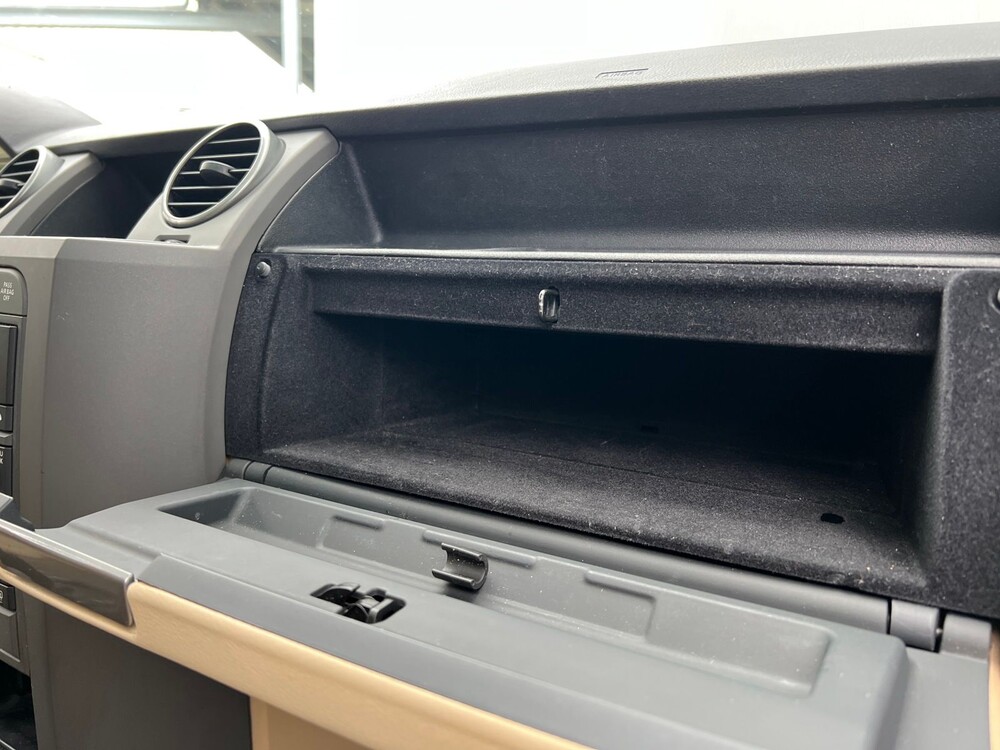 Land Rover Range Rover Discovery 4.4 V8 204hp 2005, 43-TH-DT