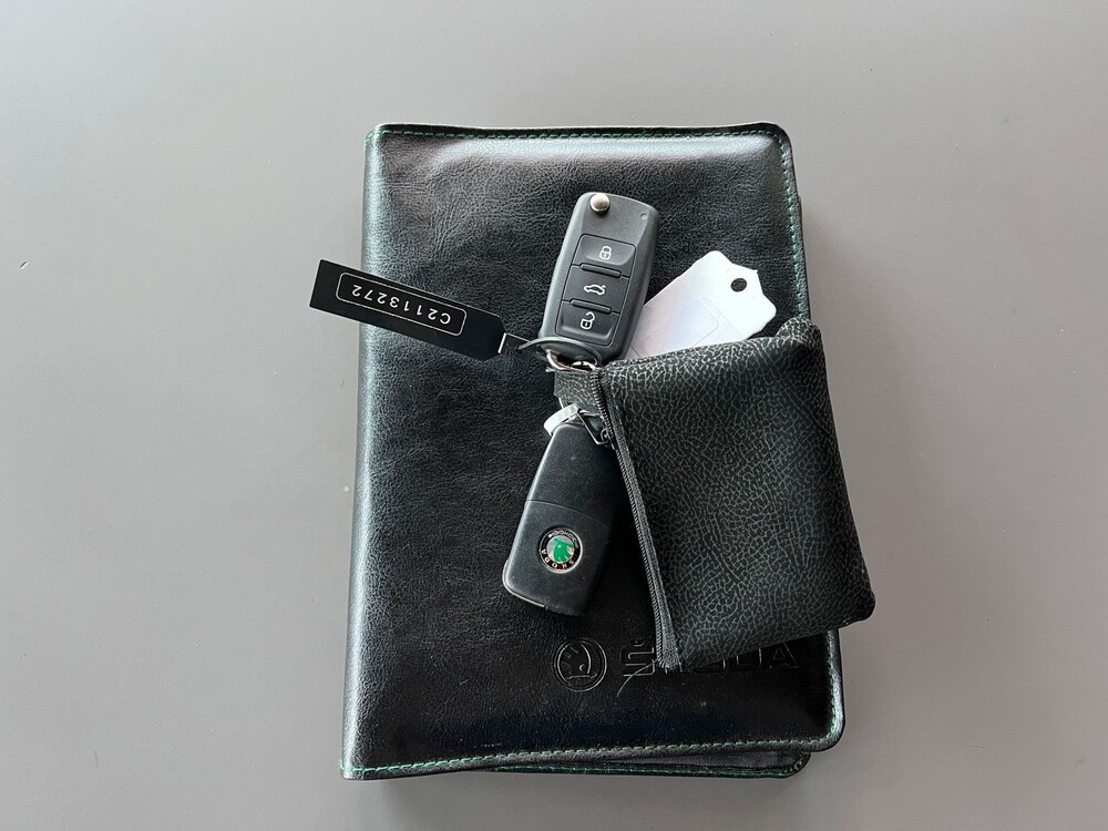 Skoda Octavia Estate 1.8 TSI Elegance 160hp 2012, 64-SXX-5