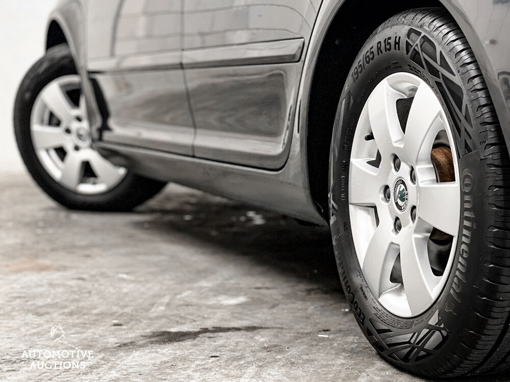 Skoda Octavia Estate 1.8 TSI Elegance 160hp 2012, 64-SXX-5