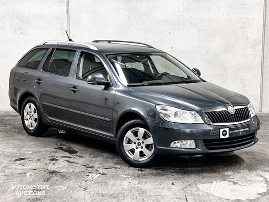 Skoda Octavia Estate 1.8 TSI Elegance 160hp 2012, 64-SXX-5