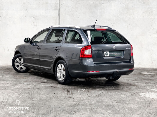 Skoda Octavia Estate 1.8 TSI Elegance 160hp 2012, 64-SXX-5