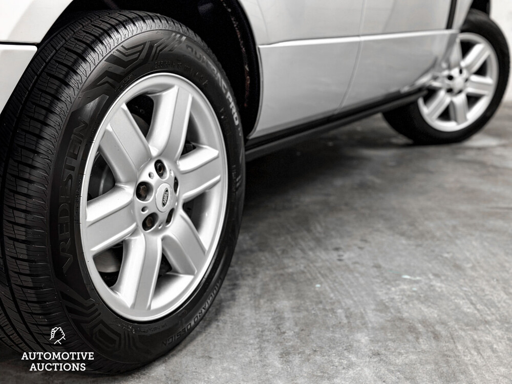 Land Rover Range Rover 4.4 V8 Vogue 286pk 2004 -Orig. NL-, 32-PP-PL -YOUNGTIMER-